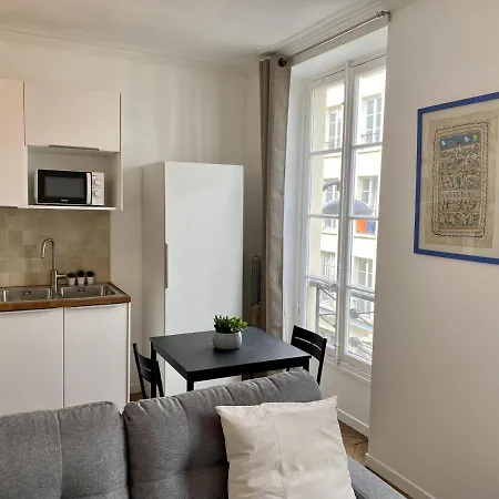 Cozy Apartment In The Heart Of Paris Διαμέρισμα *