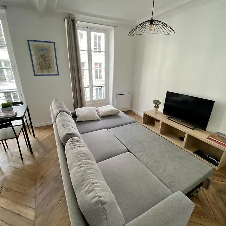 Cozy Apartment In The Heart Of Paris Διαμέρισμα Παρίσι