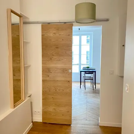 Cozy Apartment In The Heart Of Paris