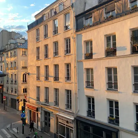 Cozy Apartment In The Heart Of Paris Παρίσι